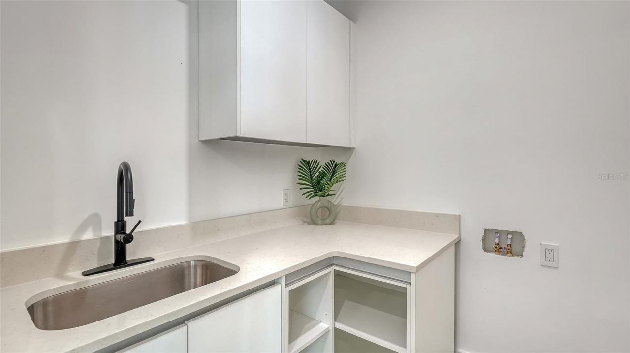 1730 Wisconsin Lane, Sarasota, FL 34239 Photo