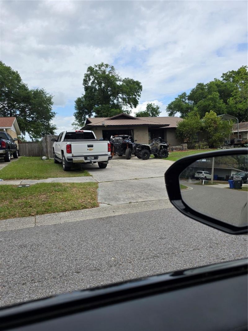 1235 Tulipwood Drive , Seffner, FL 33584 Photo