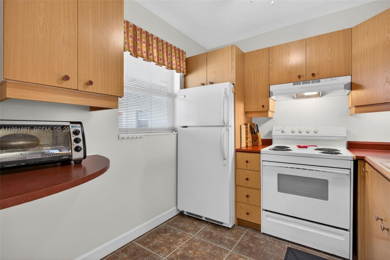 4299 NW 16th St, Unit 310, Lauderhill, FL 33313 Photo