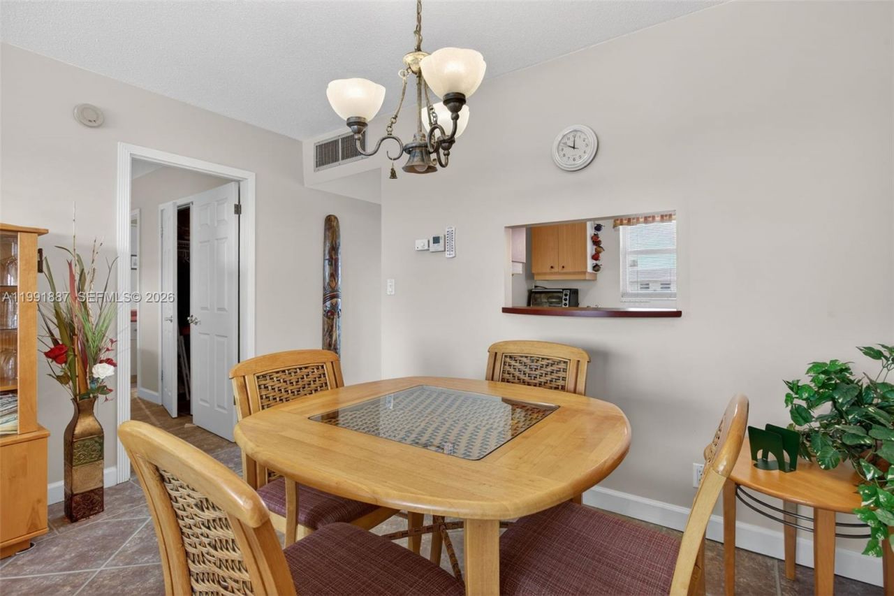 4299 NW 16th St, Unit 310, Lauderhill, FL 33313 Photo