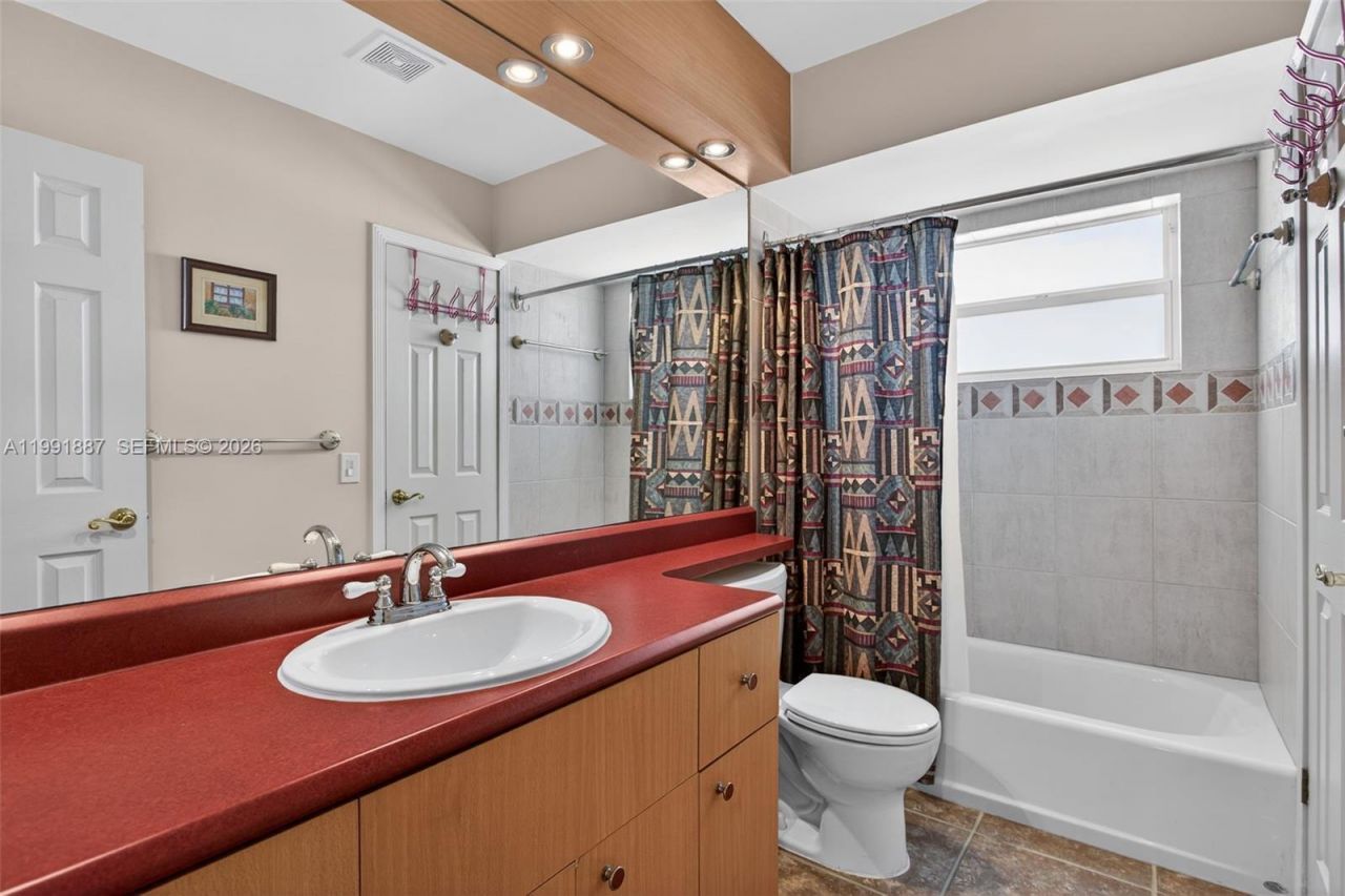4299 NW 16th St, Unit 310, Lauderhill, FL 33313 Photo