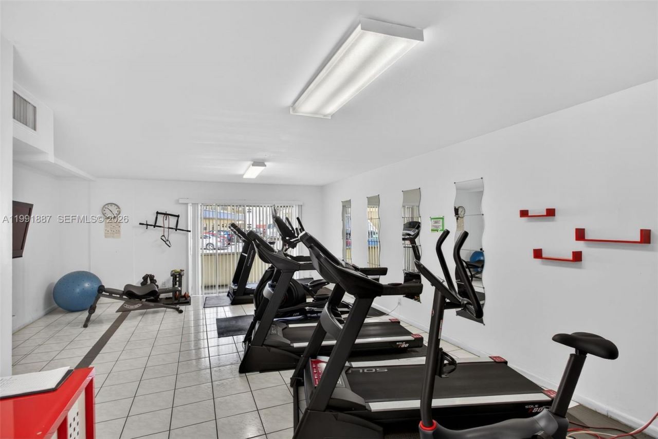 4299 NW 16th St, Unit 310, Lauderhill, FL 33313 Photo