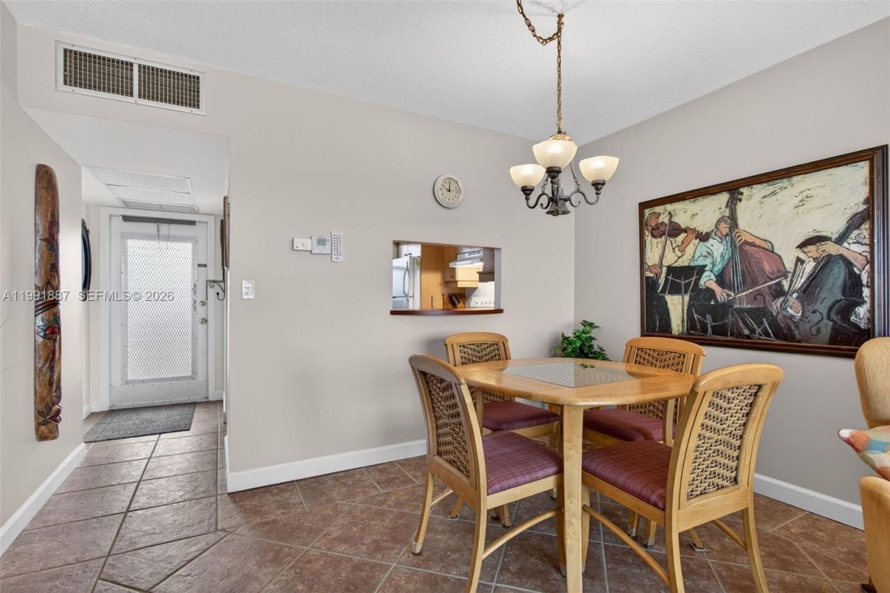 4299 NW 16th St, Unit 310, Lauderhill, FL 33313 Photo