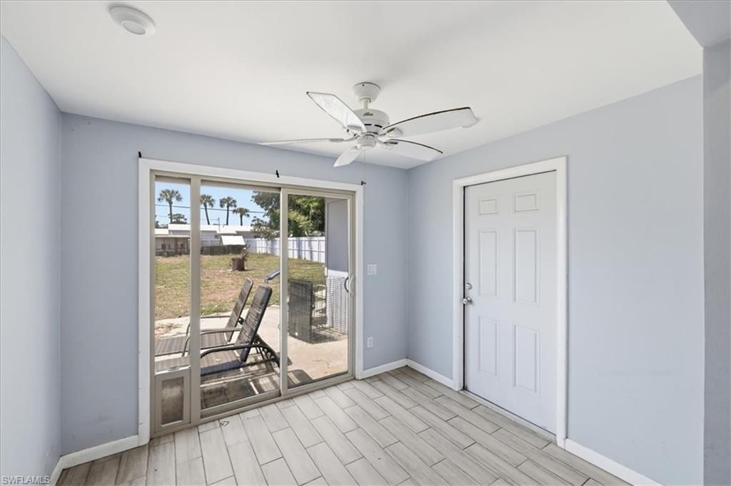 102 Crescent Lake Dr, North Fort Myers, FL 33917 Photo