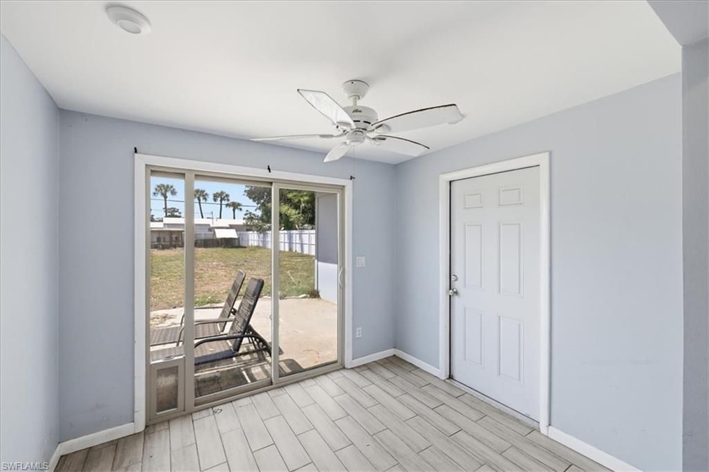 102 Crescent Lake Dr, North Fort Myers, FL 33917 Photo