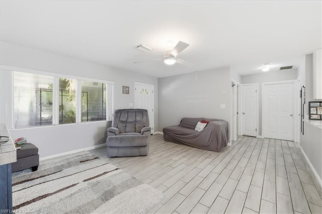 102 Crescent Lake Dr, North Fort Myers, FL 33917 Photo