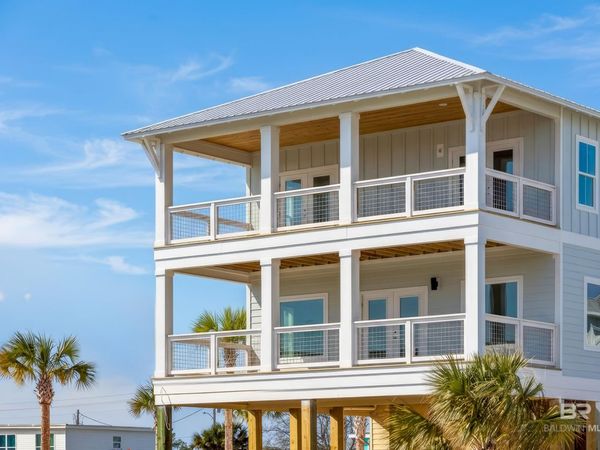 390 E 1st Avenue, Gulf Shores, AL 36542