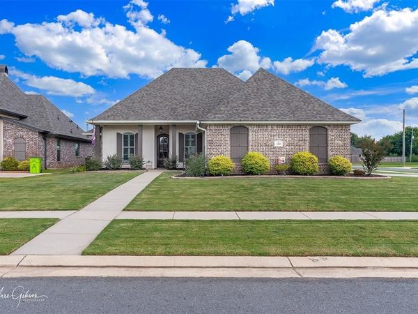 300 Ansley Circle , Benton, LA 71006