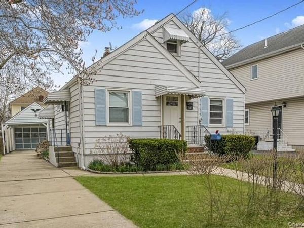 125 Bryson Avenue , Staten Island, NY 10302