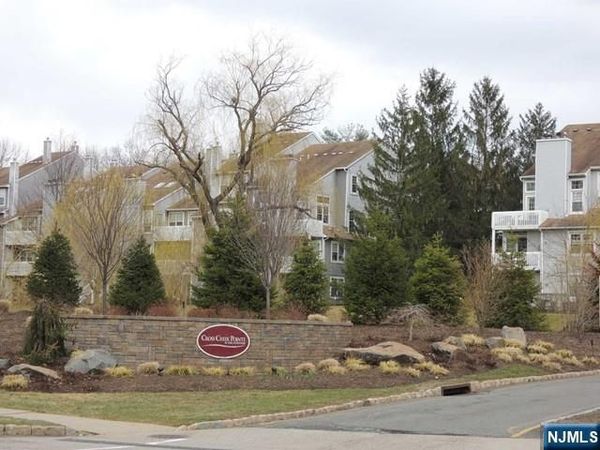 8 Markham Circle, ENGLEWOOD, NJ 07631