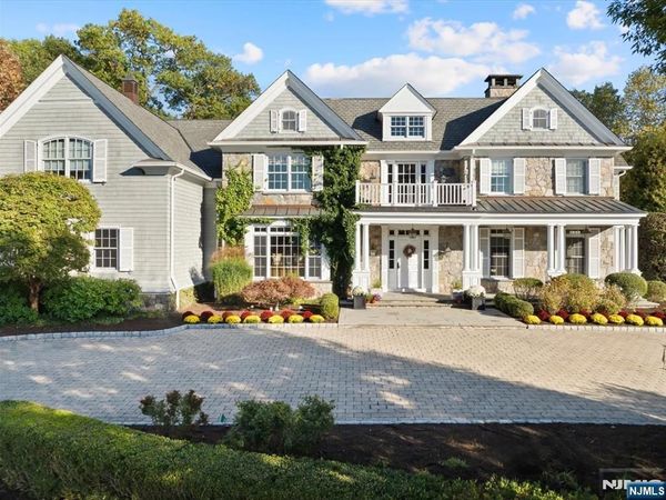 29 McGrath Drive, CRESSKILL, NJ 07626