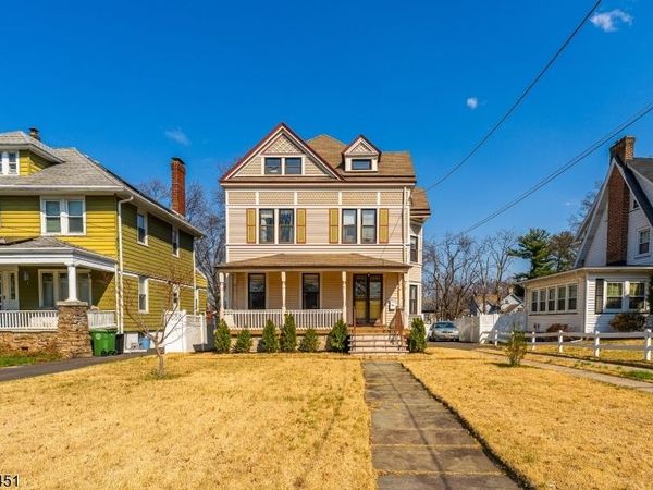 150 W 5Th Ave, Roselle, NJ 07203