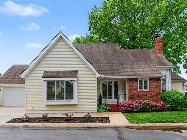 4530 W 90th Street, Prairie Village, KS 66207