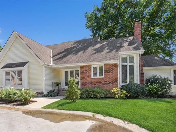 4530 W 90th Street, Prairie Village, KS 66207
