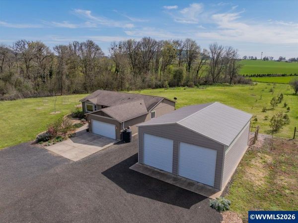 978 Meadows Ln, Jefferson, OR 97352