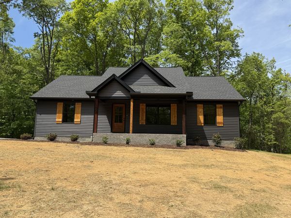 1007 Mt Olive Rd, Westmoreland, TN 37186