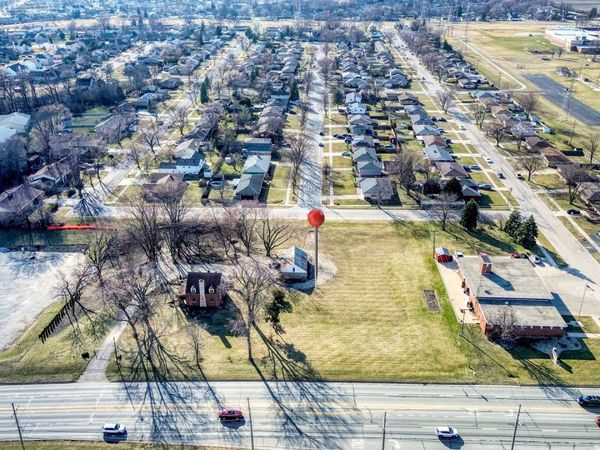 2213 WEBER Road S, Crest Hill, IL 60403