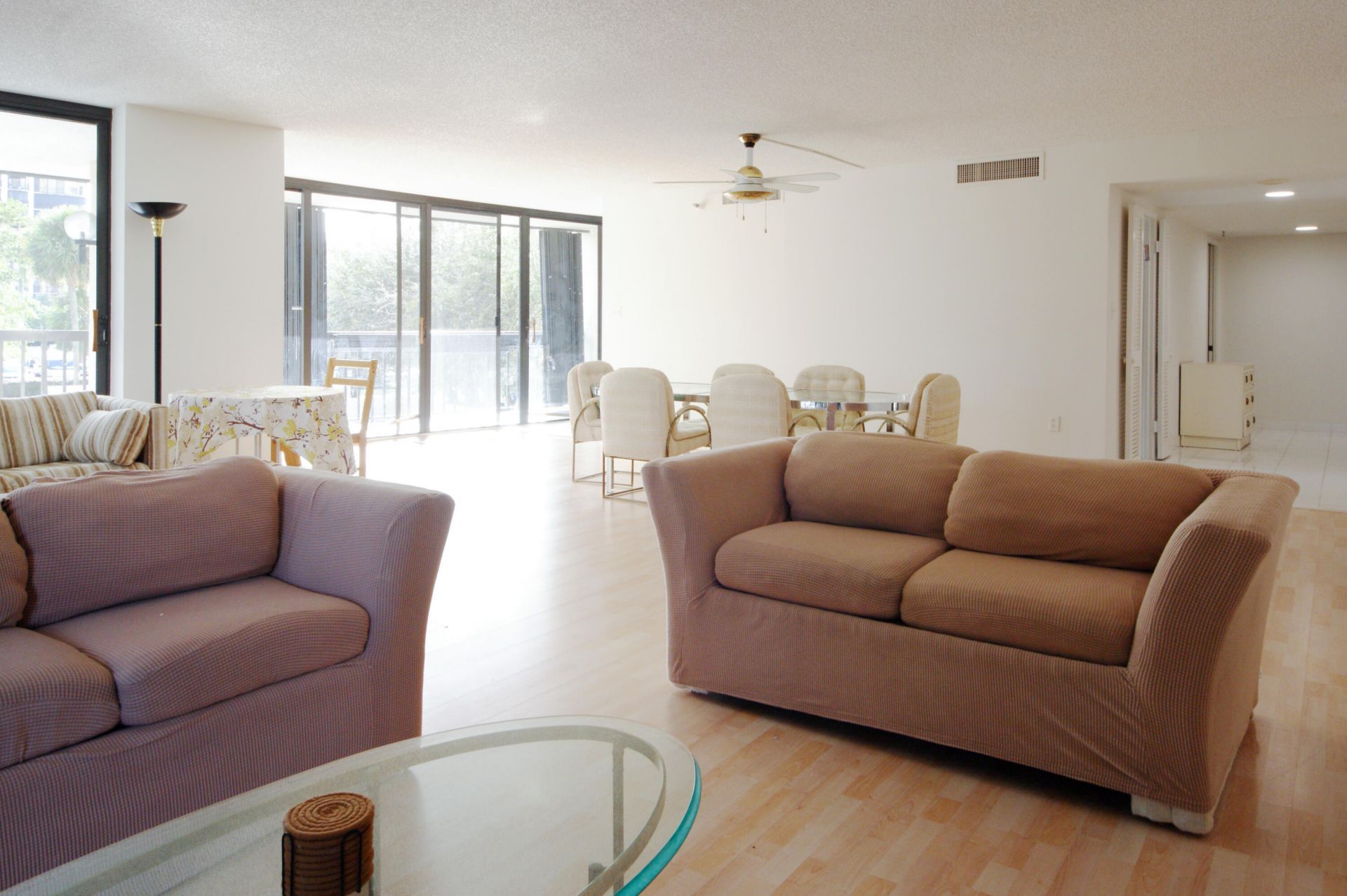 2450 Presidential Way, Unit 208, West Palm Beach, FL 33401 Photo