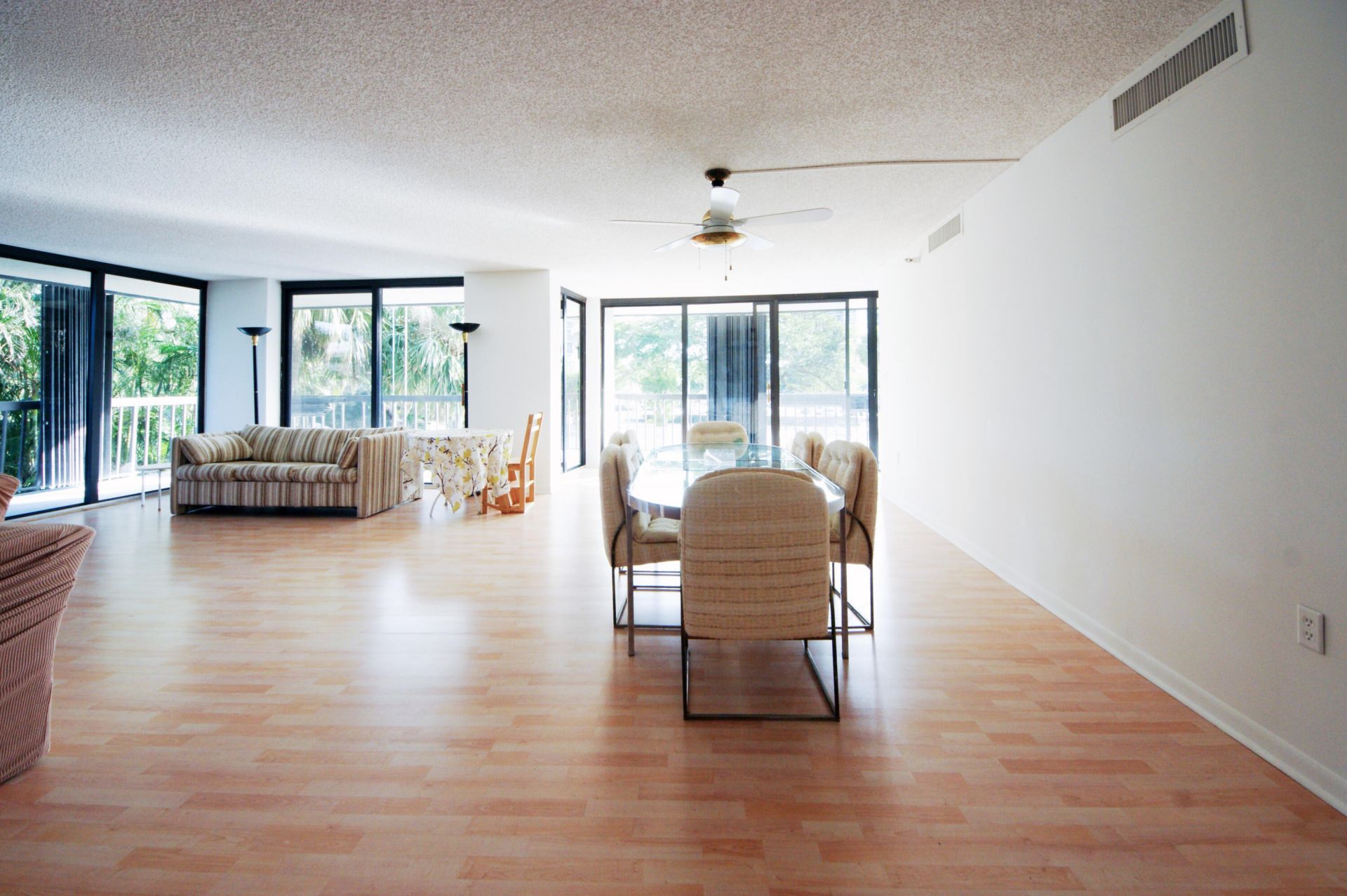 2450 Presidential Way, Unit 208, West Palm Beach, FL 33401 Photo