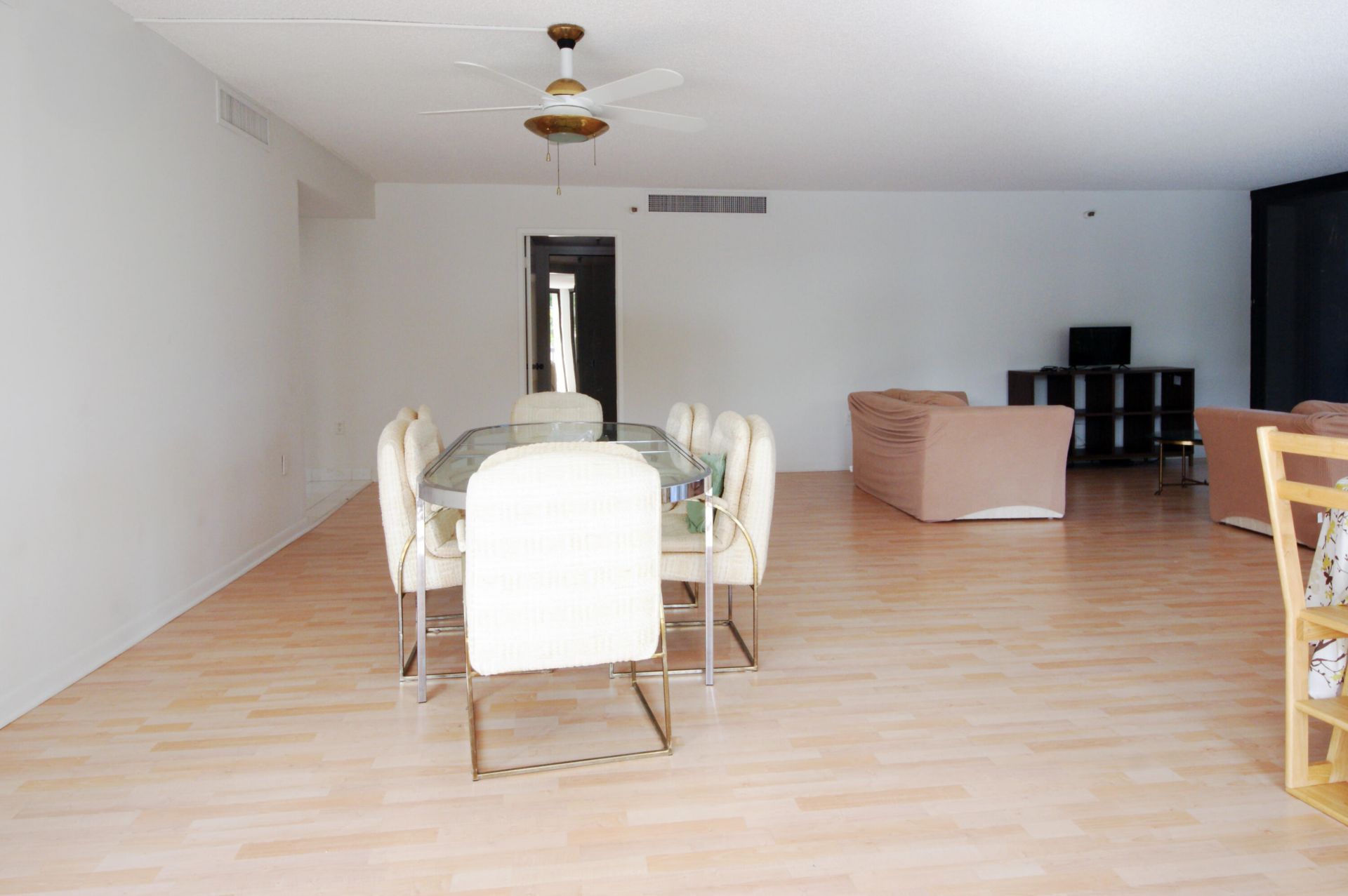 2450 Presidential Way, Unit 208, West Palm Beach, FL 33401 Photo