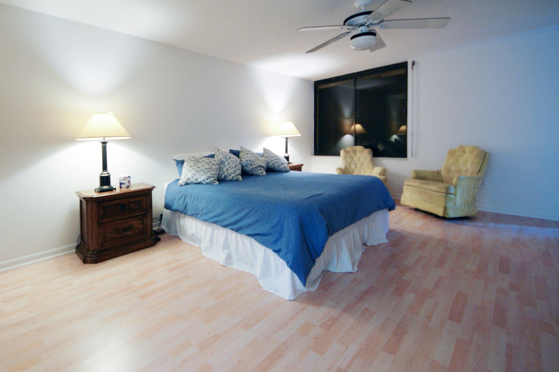 2450 Presidential Way, Unit 208, West Palm Beach, FL 33401 Photo