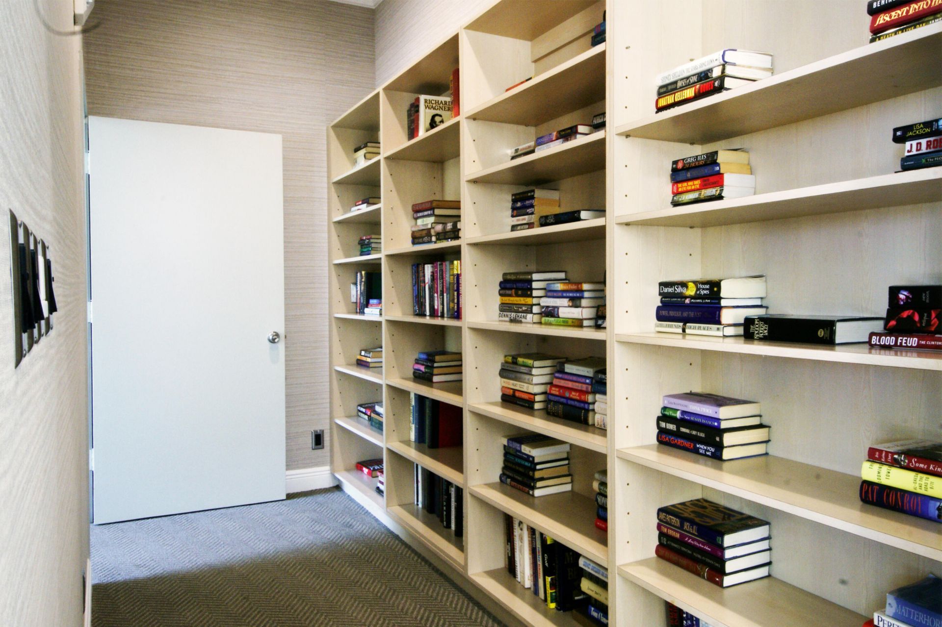 2450 Presidential Way, Unit 208, West Palm Beach, FL 33401 Photo