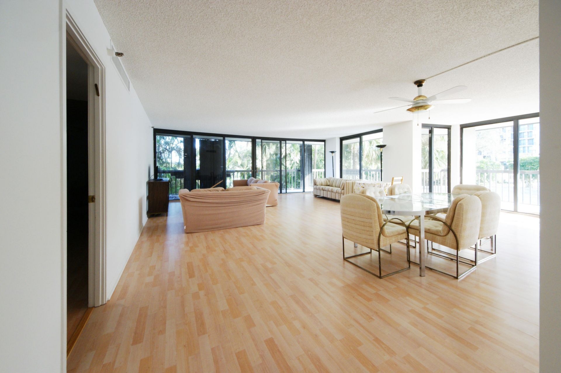 2450 Presidential Way, Unit 208, West Palm Beach, FL 33401 Photo