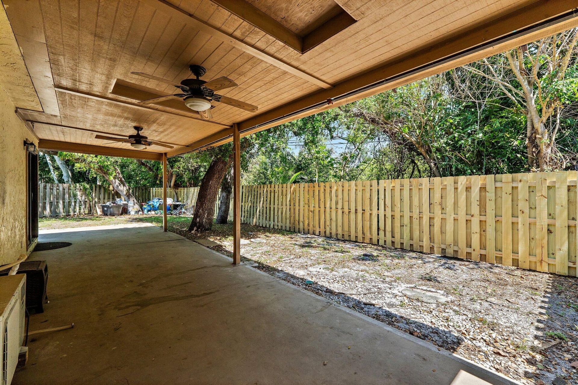 1007 Raintree Lane, Palm Beach Gardens, FL 33410 Photo