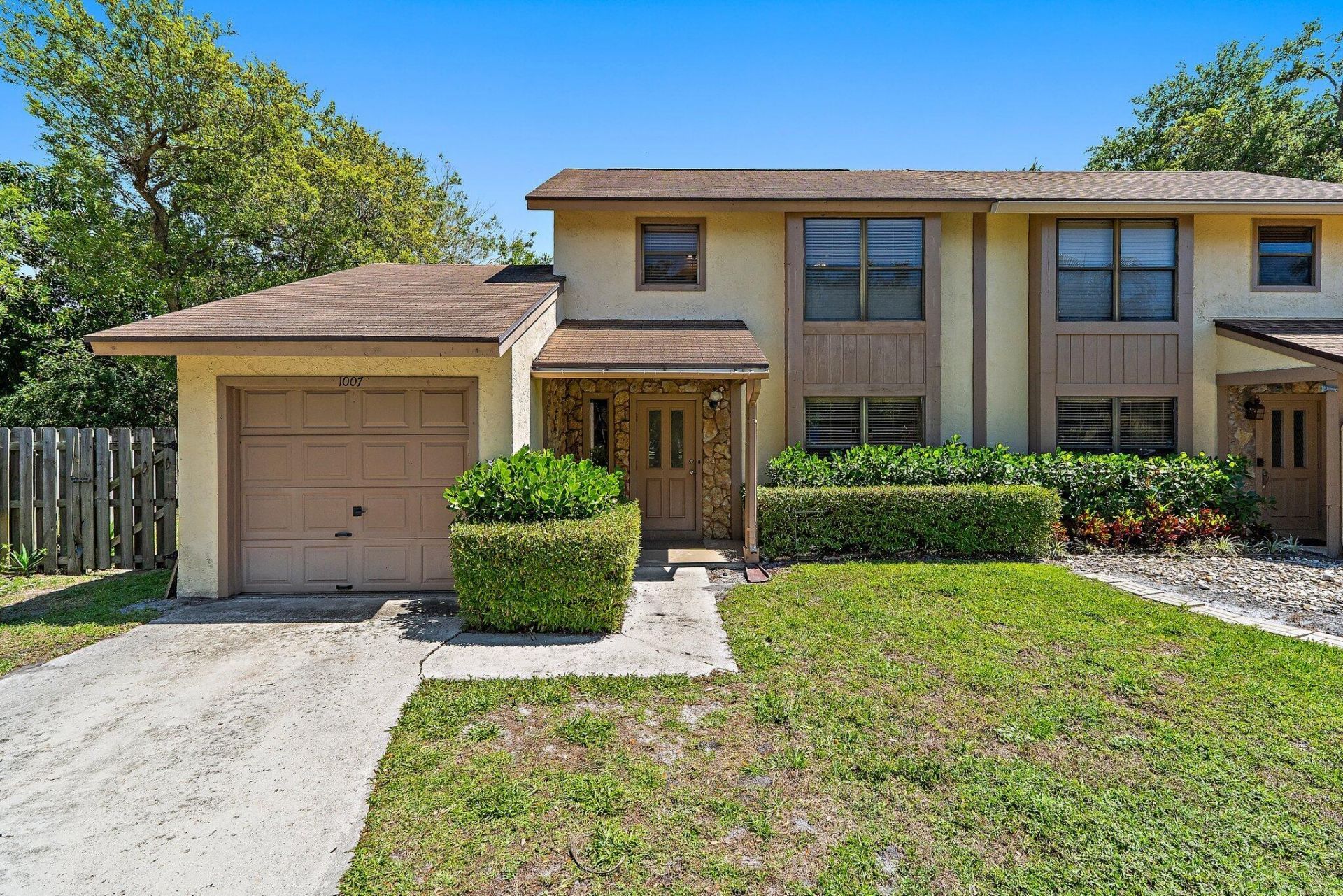 1007 Raintree Lane, Palm Beach Gardens, FL 33410 Photo