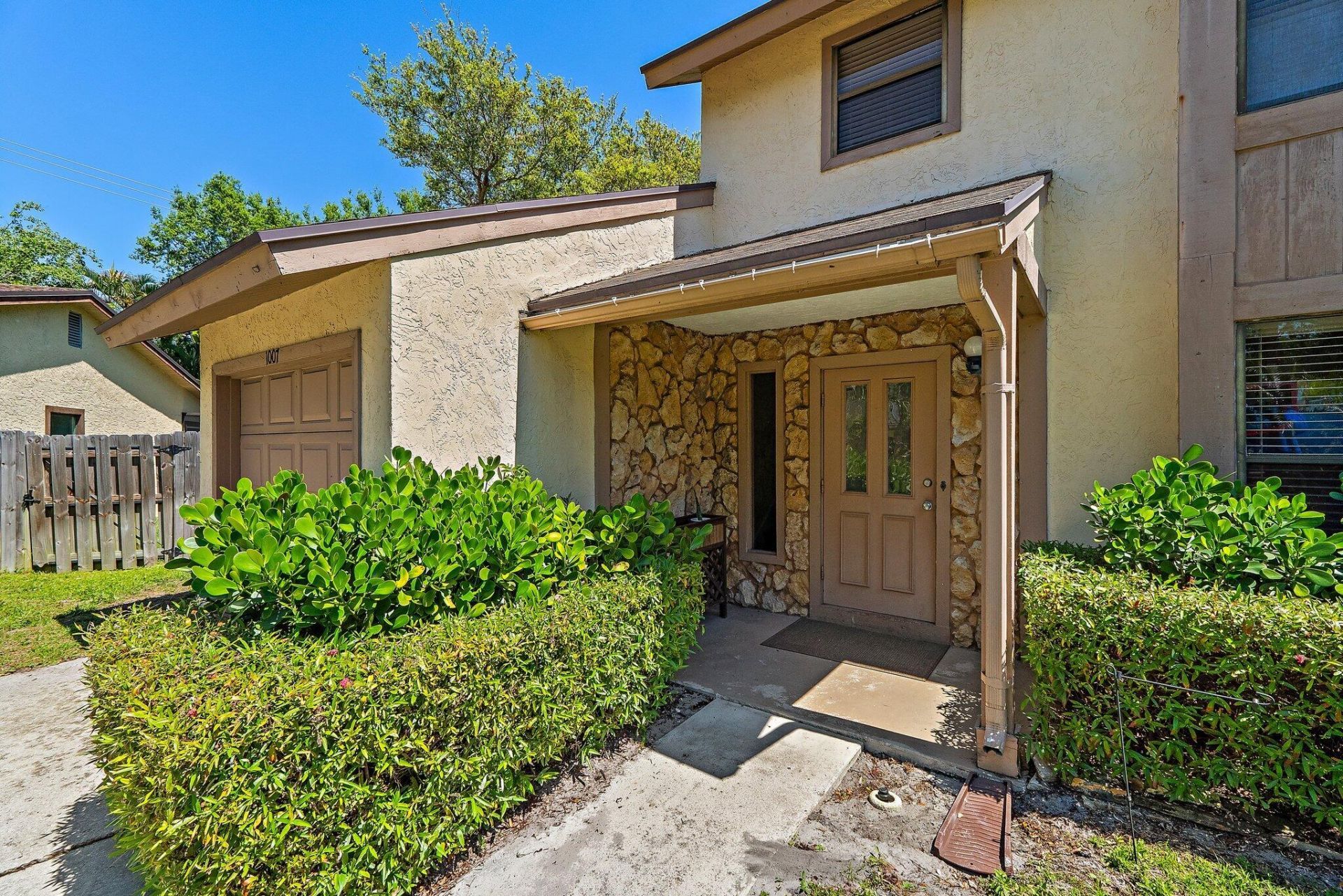 1007 Raintree Lane, Palm Beach Gardens, FL 33410 Photo