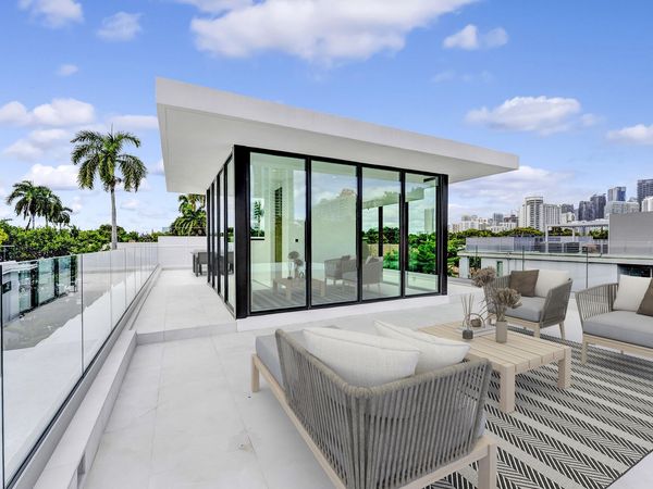 2130 S Miami Avenue, Miami, FL 33129