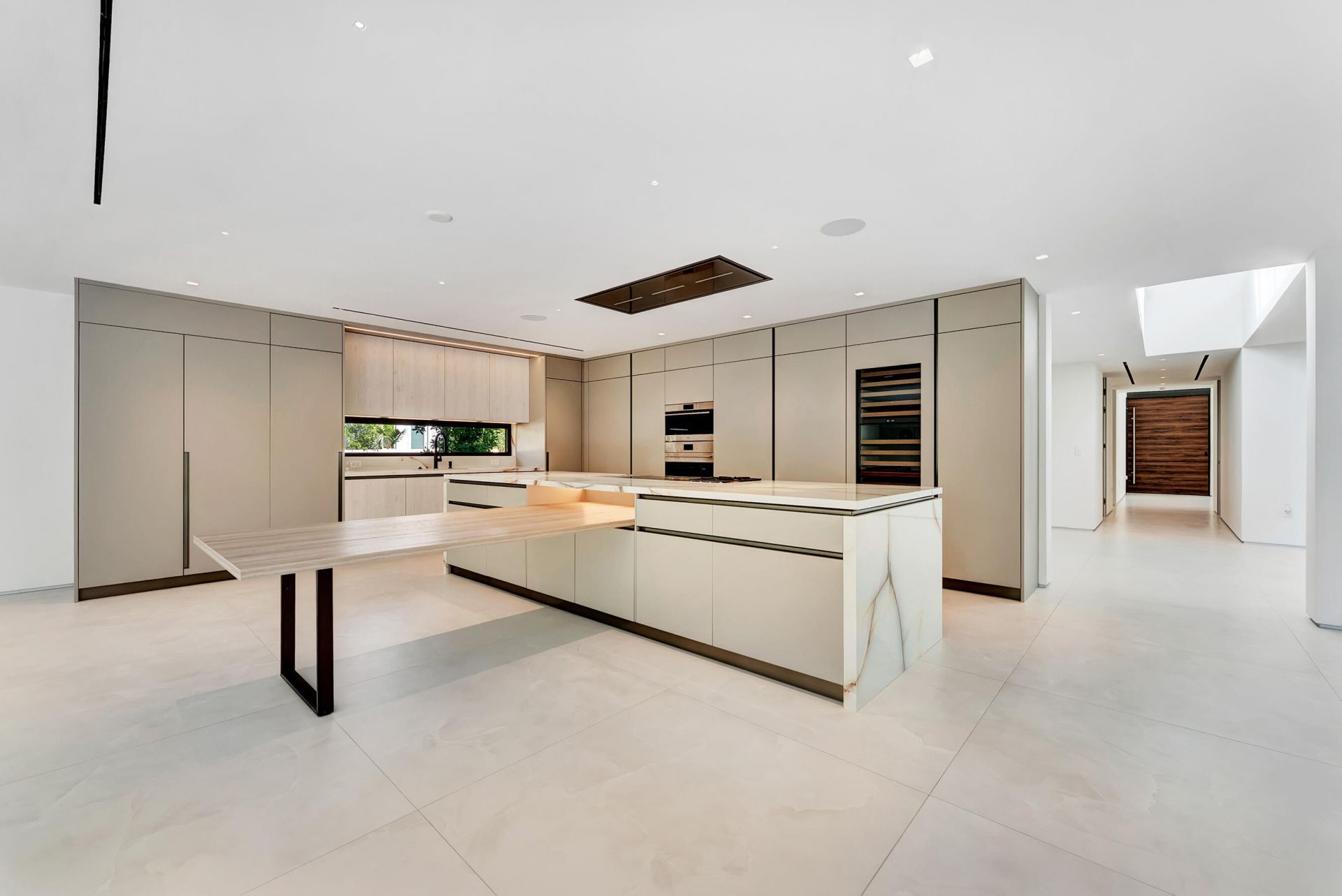 2130 S Miami Avenue, Miami, FL 33129 Photo