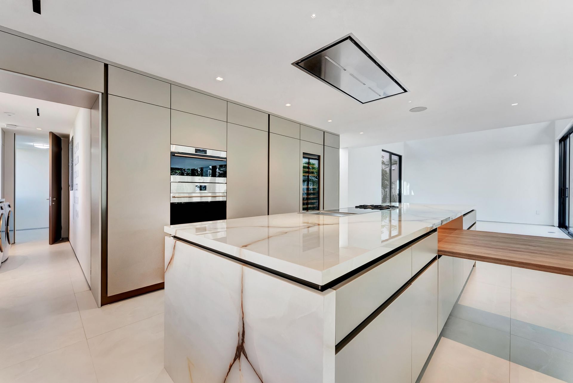 2130 S Miami Avenue, Miami, FL 33129 Photo