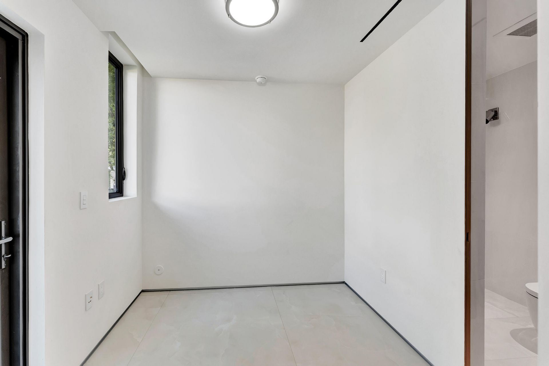 2130 S Miami Avenue, Miami, FL 33129 Photo