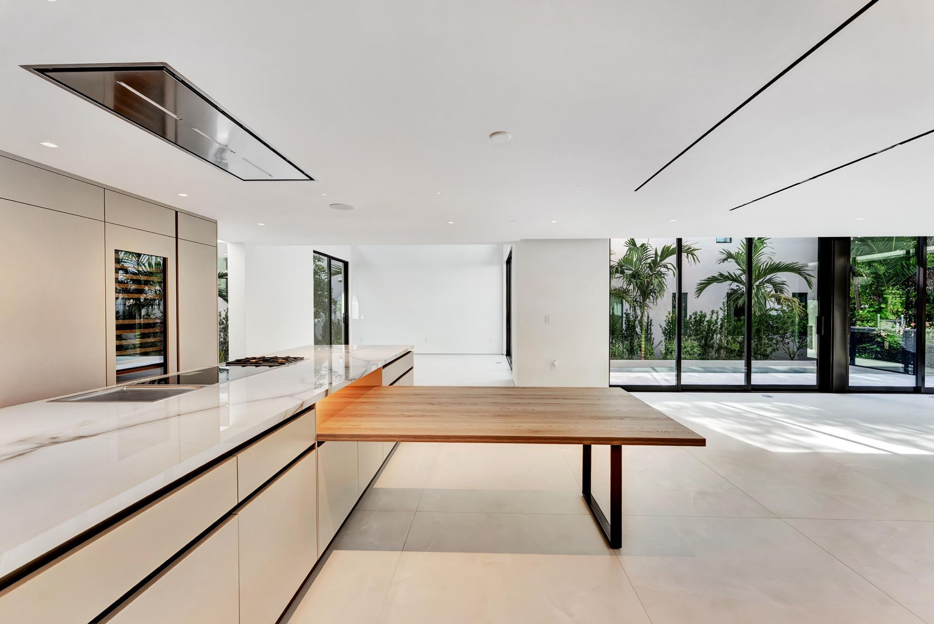 2130 S Miami Avenue, Miami, FL 33129 Photo