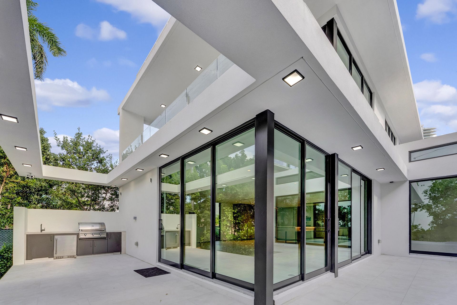 2130 S Miami Avenue, Miami, FL 33129 Photo