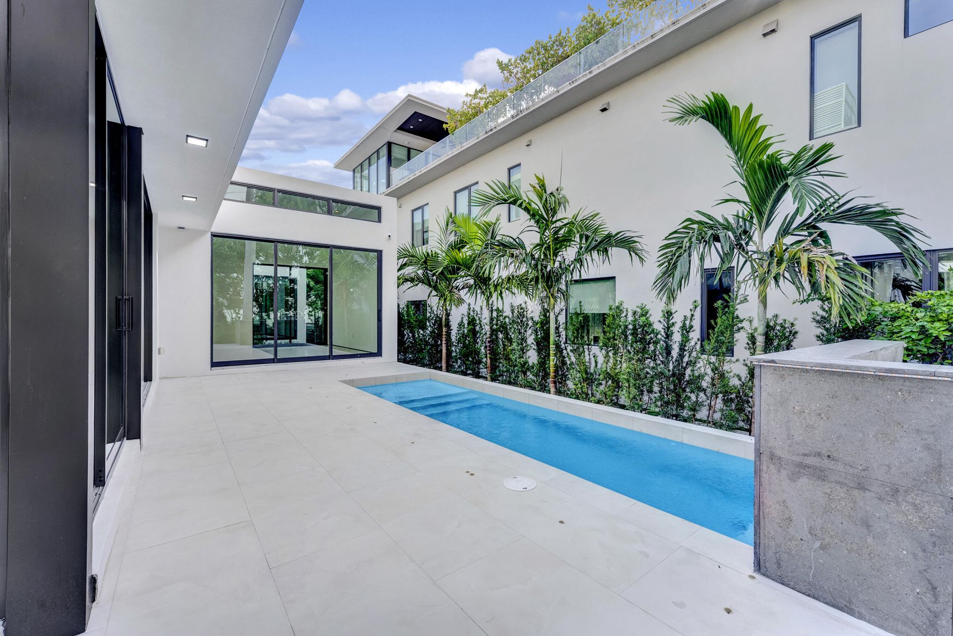 2130 S Miami Avenue, Miami, FL 33129 Photo