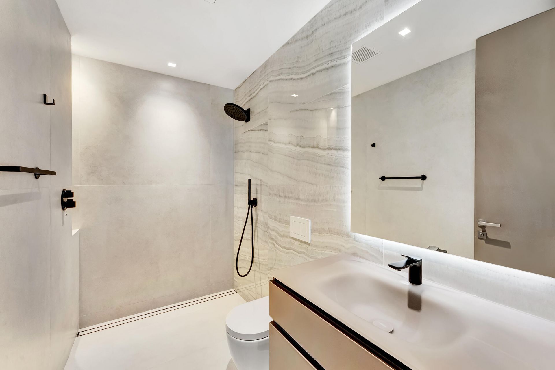 2130 S Miami Avenue, Miami, FL 33129 Photo