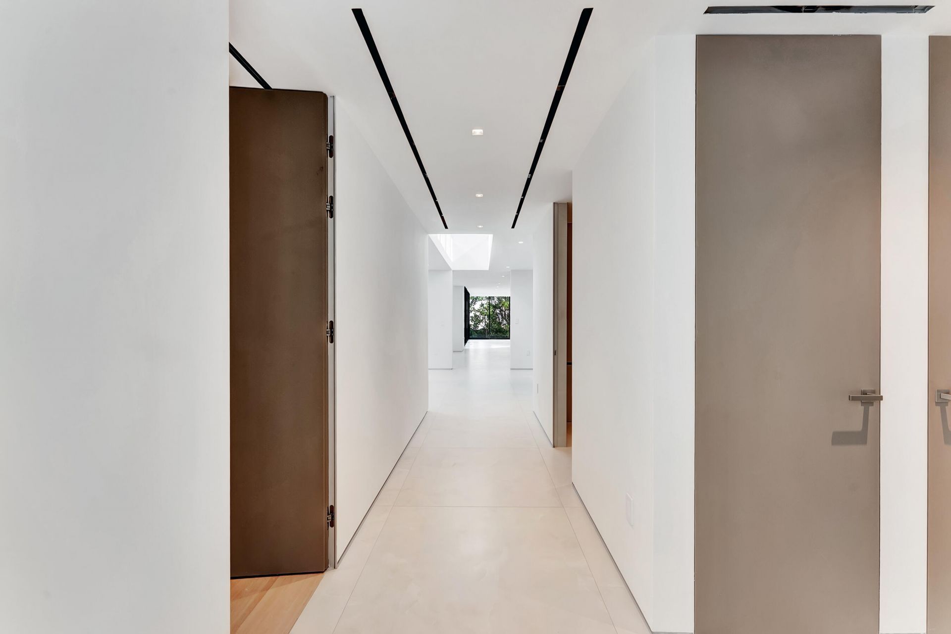 2130 S Miami Avenue, Miami, FL 33129 Photo