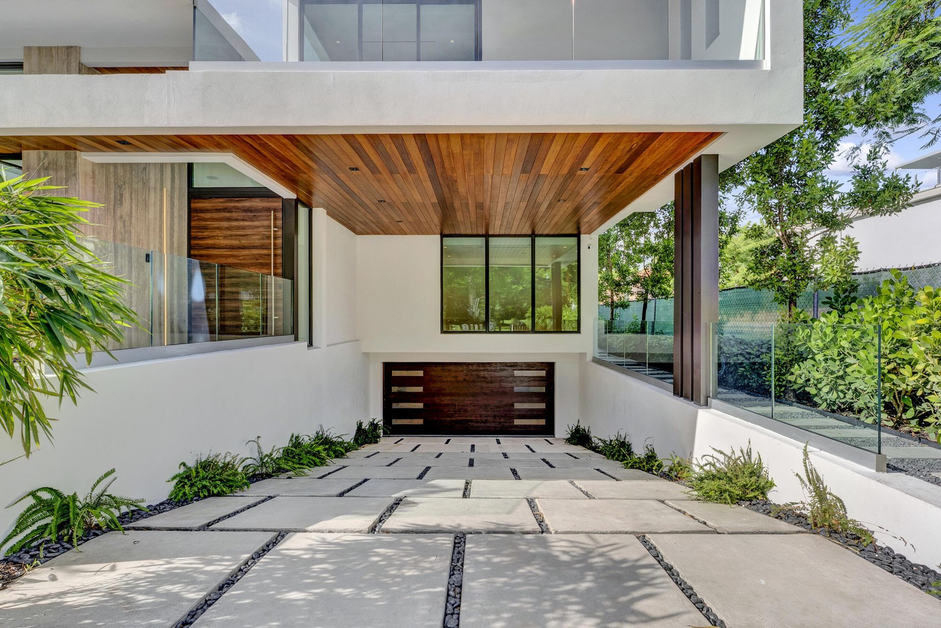 2130 S Miami Avenue, Miami, FL 33129 Photo