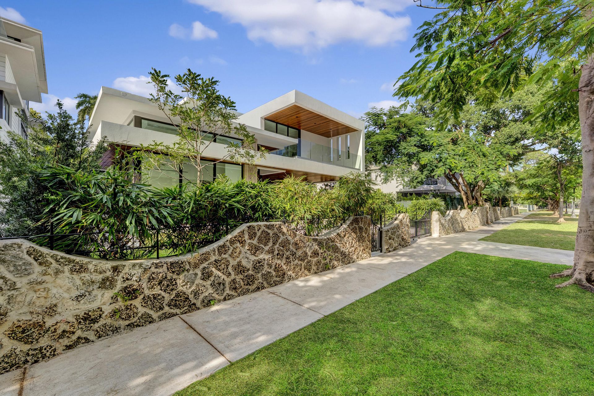 2130 S Miami Avenue, Miami, FL 33129 Photo