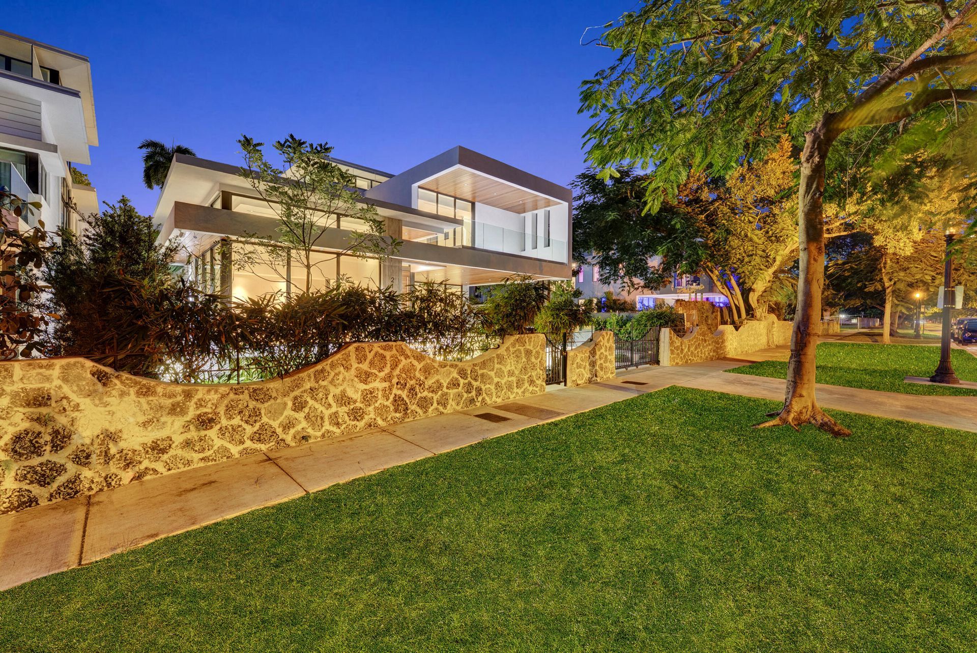 2130 S Miami Avenue, Miami, FL 33129 Photo