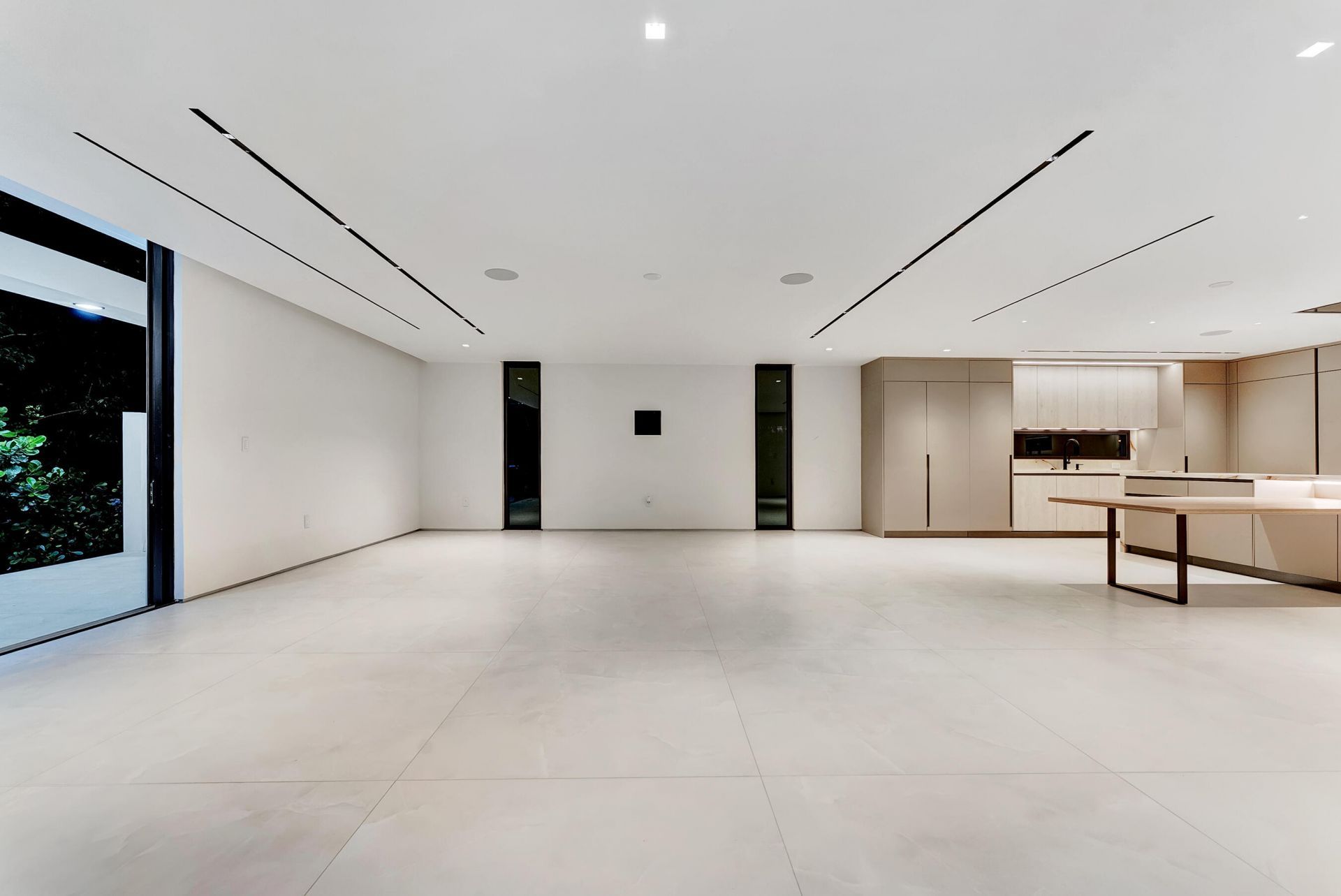 2130 S Miami Avenue, Miami, FL 33129 Photo