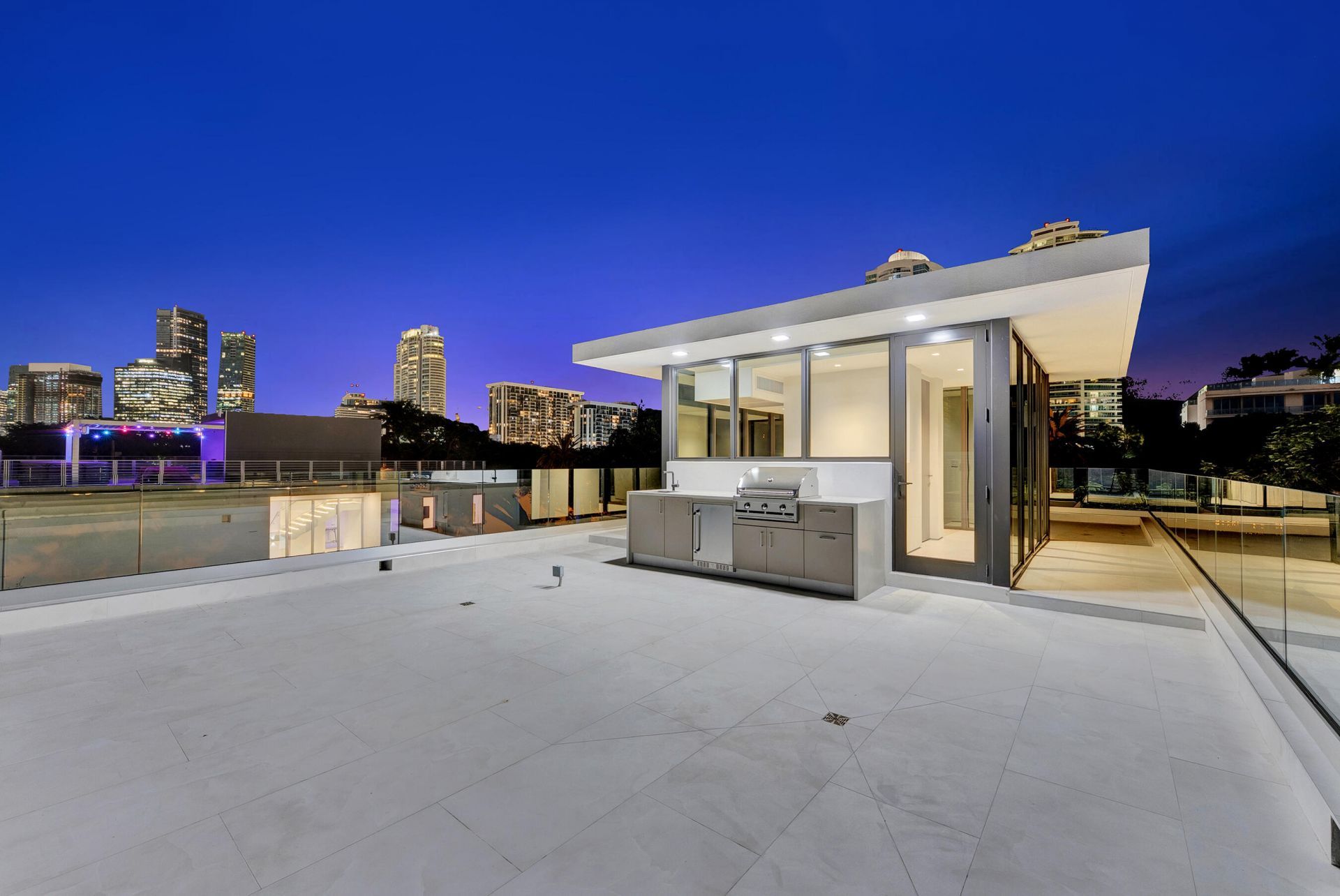 2130 S Miami Avenue, Miami, FL 33129 Photo