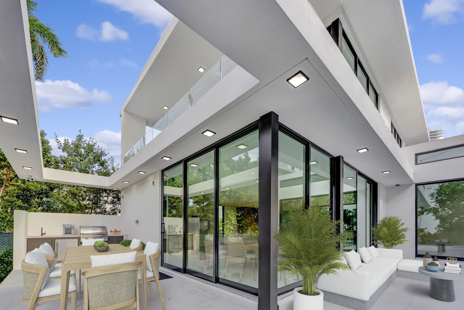 2130 S Miami Avenue, Miami, FL 33129 Photo