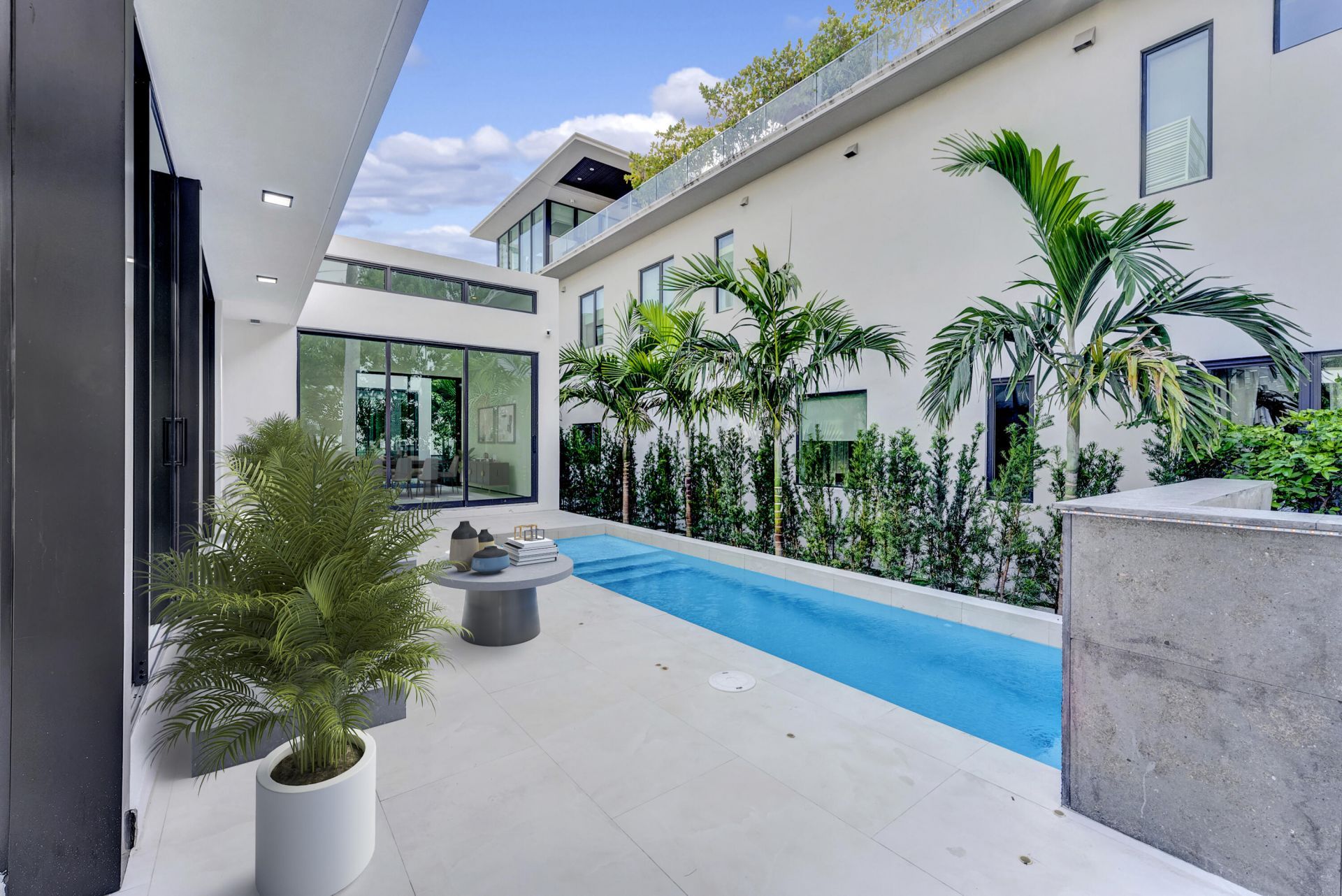 2130 S Miami Avenue, Miami, FL 33129 Photo