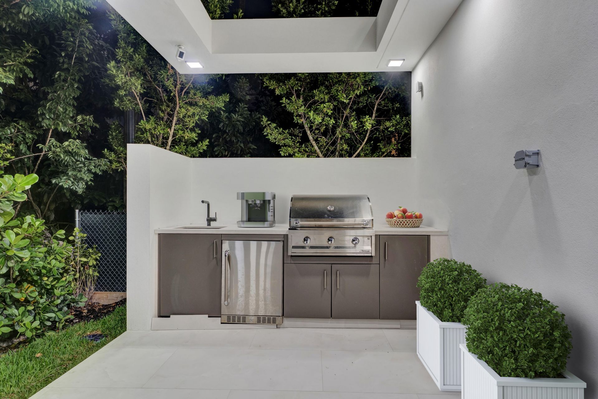 2130 S Miami Avenue, Miami, FL 33129 Photo