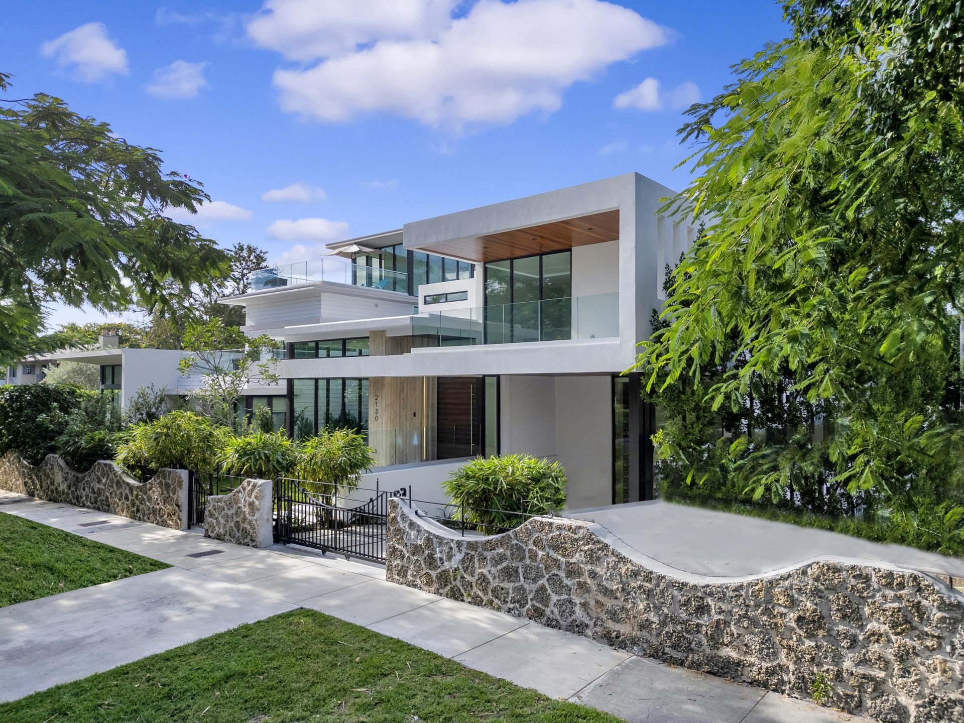 2130 S Miami Avenue, Miami, FL 33129 Photo