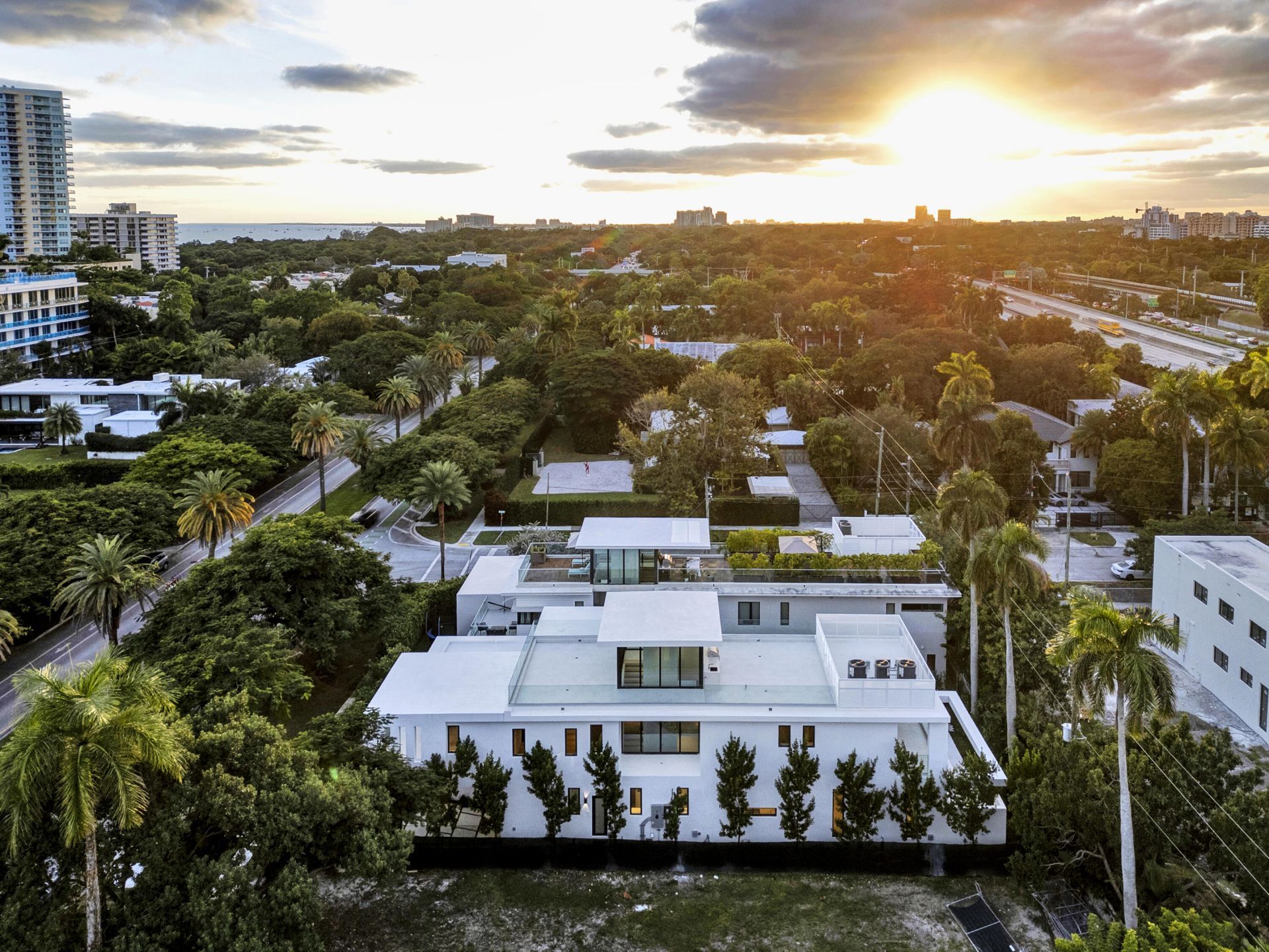 2130 S Miami Avenue, Miami, FL 33129 Photo