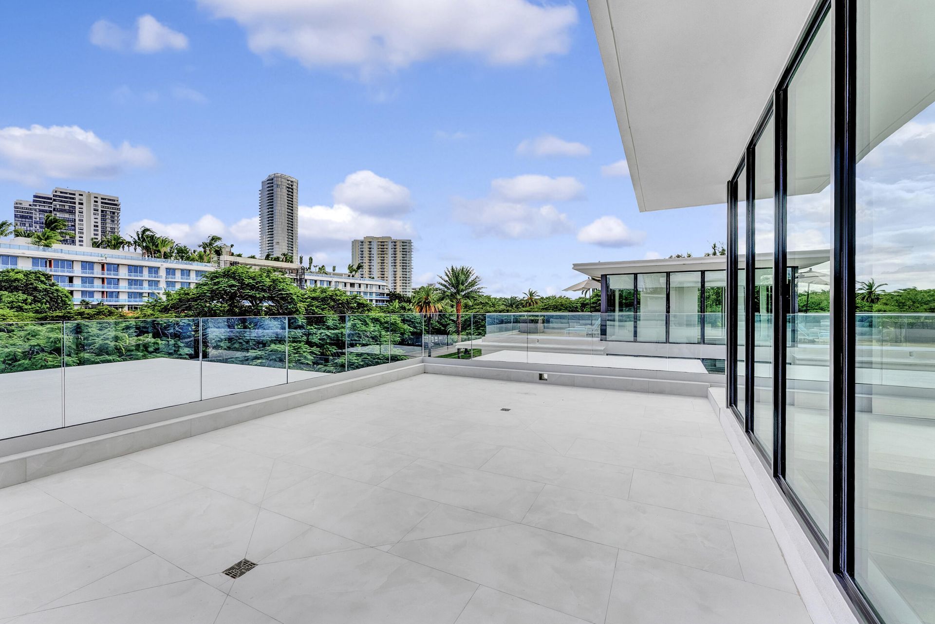 2130 S Miami Avenue, Miami, FL 33129 Photo